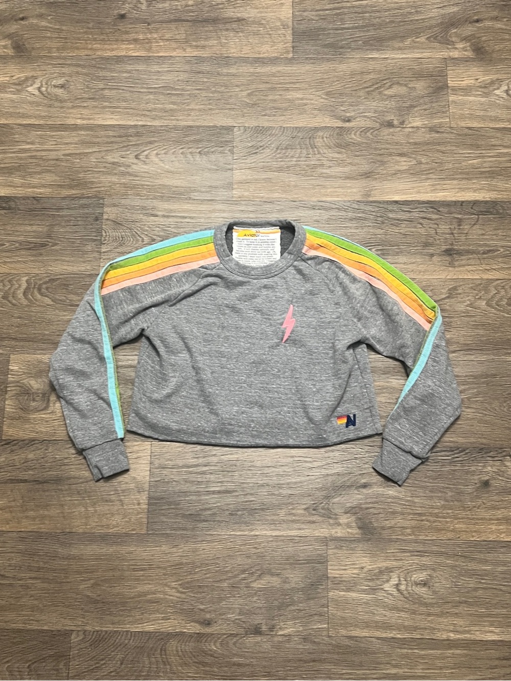 Aviator Nation Gray Cropped Sweatshirt Size XS Pastel 5 Stripe Pink Bolt Blue - Picture 2 of 6